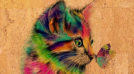 Panneau en liège naturel mosaïque – Motif chat multicolore et papillon 🐱🦋