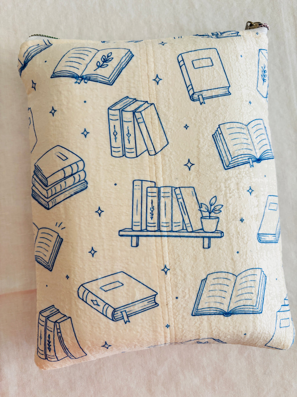 Pochette pour livre de poche en velours – Personnalisable