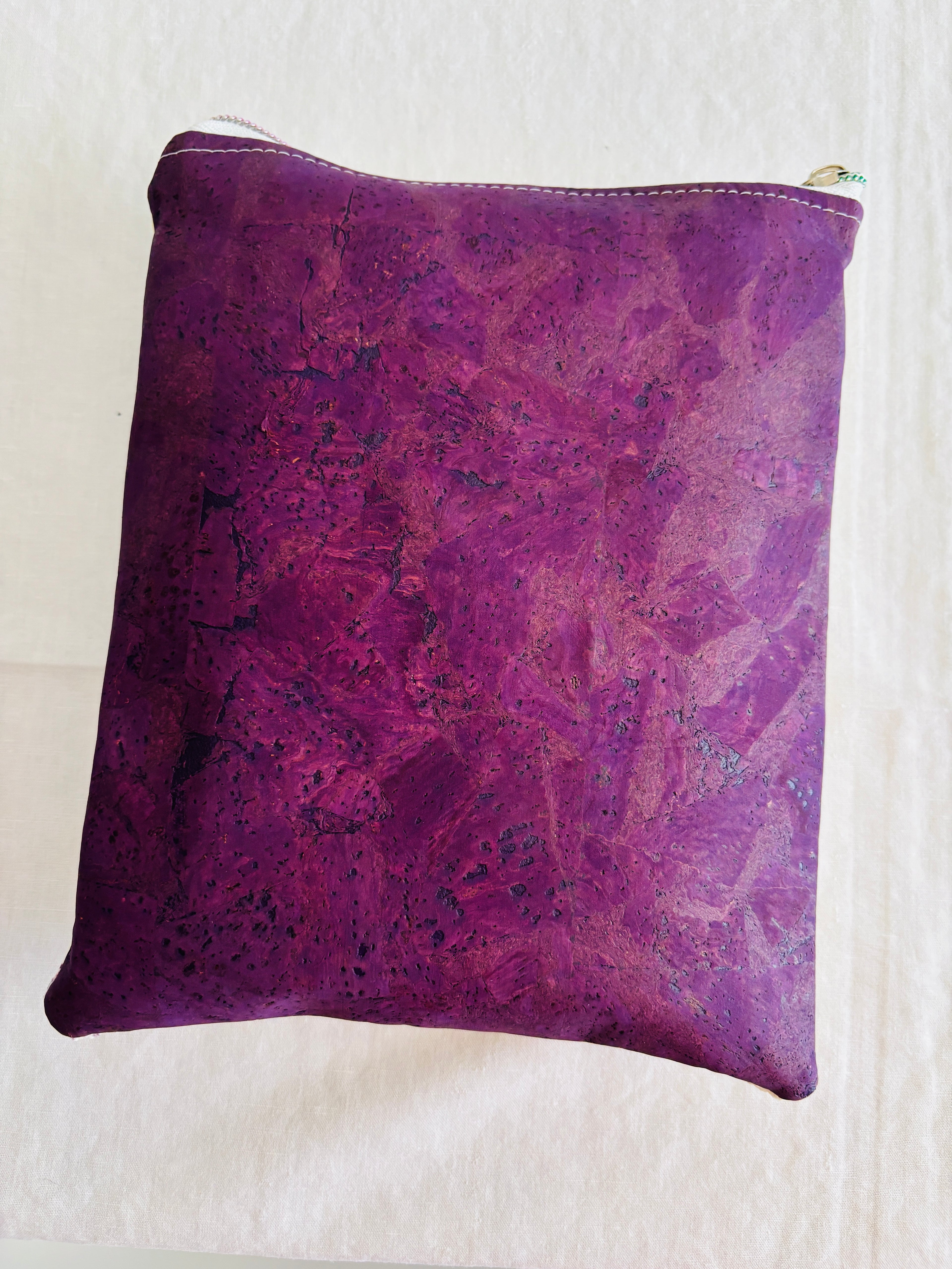 Pochette pour livre de poche en liège et velours côtelé – Personnalisable