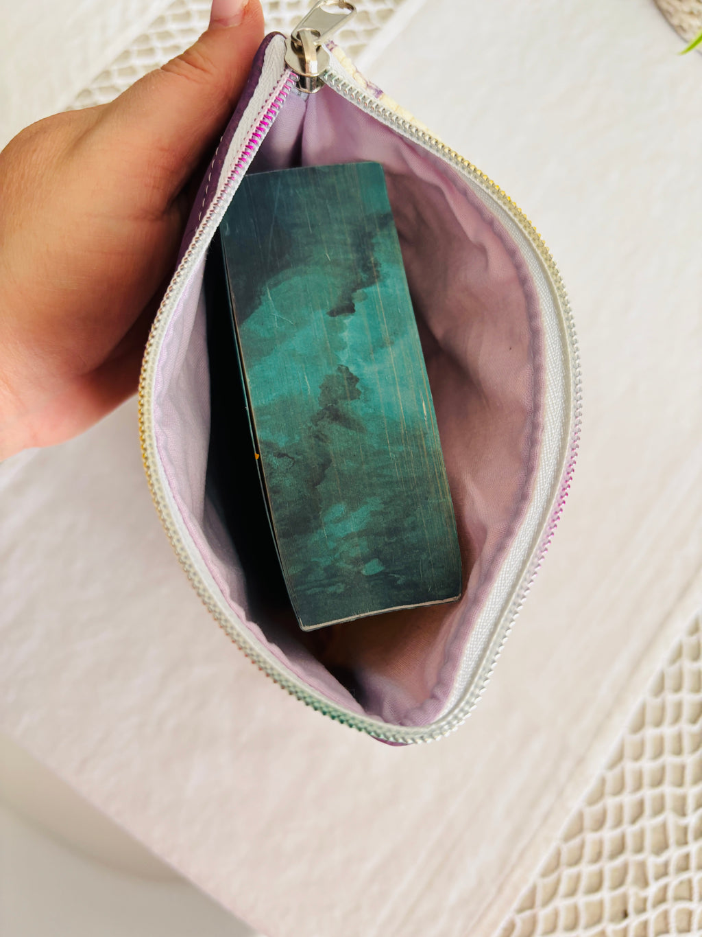 Pochette pour livre de poche en liège et velours côtelé – Personnalisable